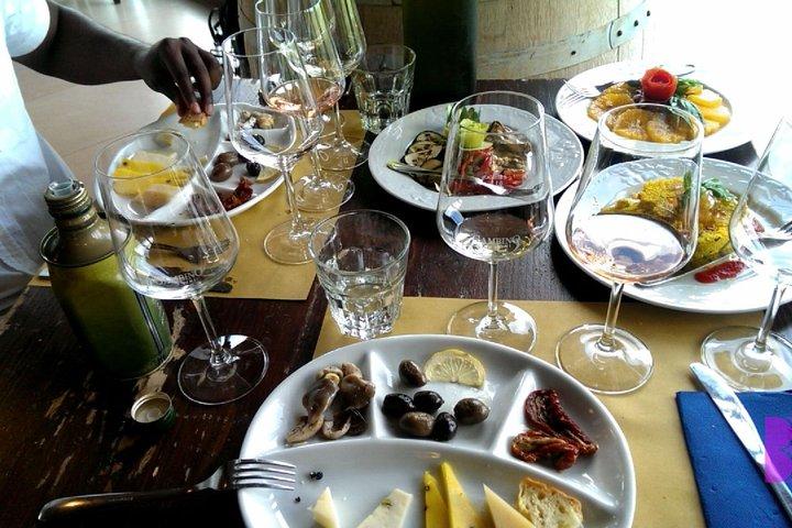カターニアから：プライベートエトナ＋試飲4ワインセラーでランチ
