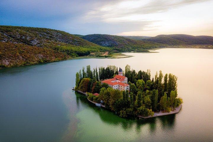 Privat tur i Krka Nationalpark med vin og kulinariske fornøjelser
