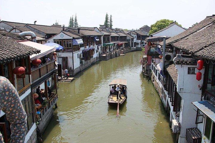 Visite privée d'une journée à Shanghai Zhujiajiao Water Town, Nanjing Road et le Bund