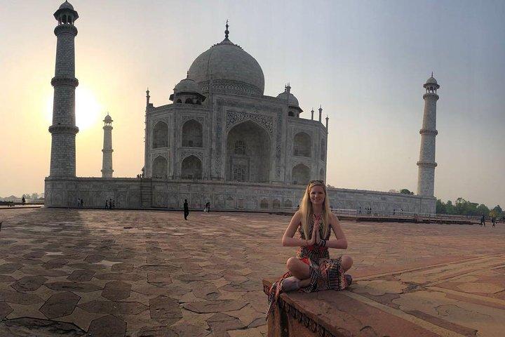 Same Day Taj Mahal Tour from Delhi