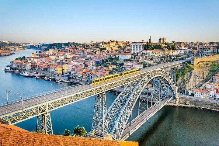 Privat tur til historien om Porto og Porto Calem kældre og vinsmagning