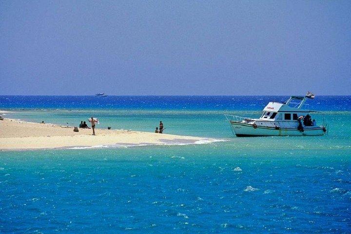 Dagcruise snorkelen in Dolphin House met lunch vanuit Hurghada