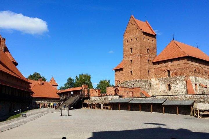 Vilnius Custom Day Trip naar Trakai en Kernave