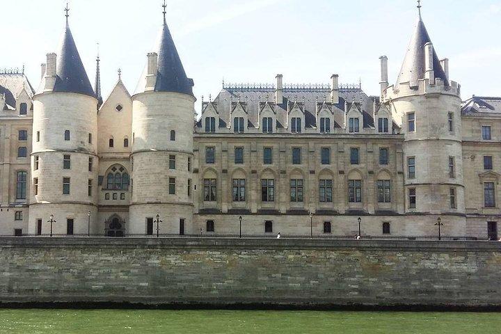 Recorrido privado a pie de 2 horas por Notre Dame y Ile de la Cité de París