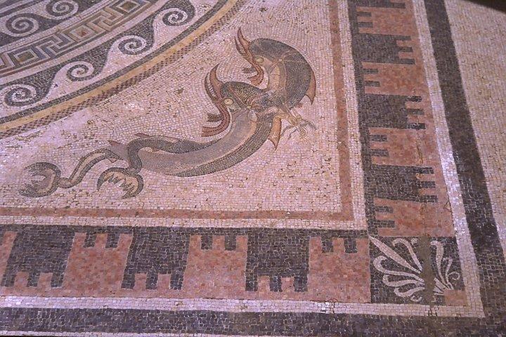 DELOS, ön gud Apollo