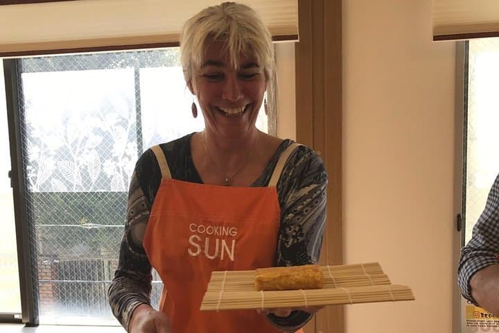 3-Hour Small-Group Sushi Making Class in Tokyo