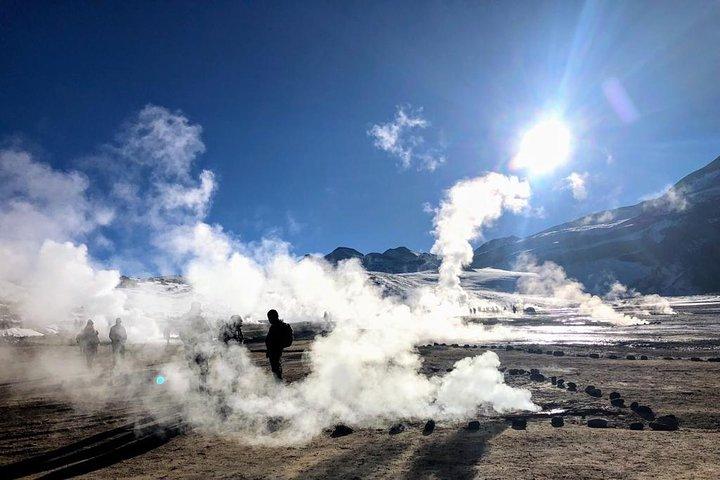 Tour in kleiner Gruppe zum Tatio Geysers Machuca Village und zum Rio Putana Feuchtgebiet