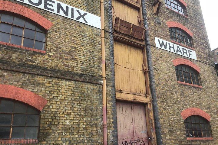 East Londons Wapping Docksとその有名なパブの歴史散歩