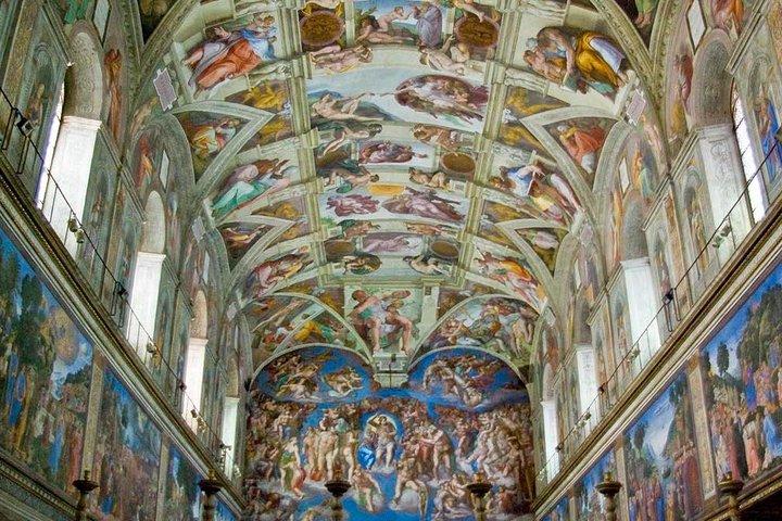 Skip the Line Tour: Vatican Museum + Sistine Chapel with Guide