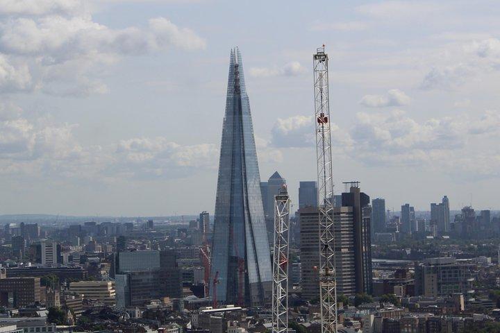 Private Chauffeur Driven London Sightseeing and Shopping Trip