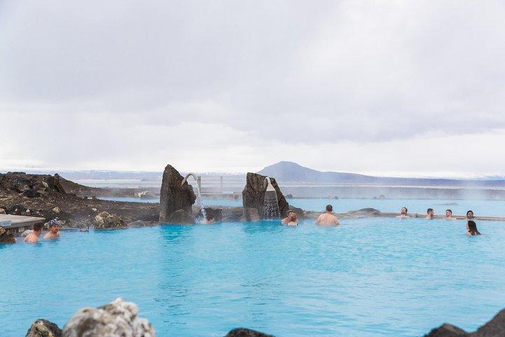 8 - Día Islandia Ring Road Tour : Reykjavik, Akureyri, Golden Circle & Costa Sur