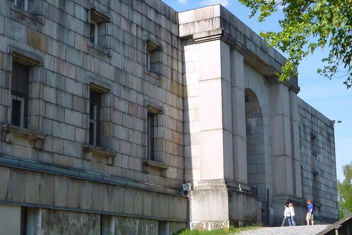 ニュルンベルク旧市街とナチスのラリー場見学（昼食休憩付き）