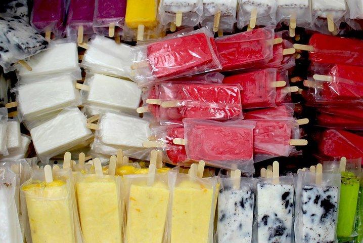 隠れアカプルコ: ローカルランチでオフザビーテンパスに没入