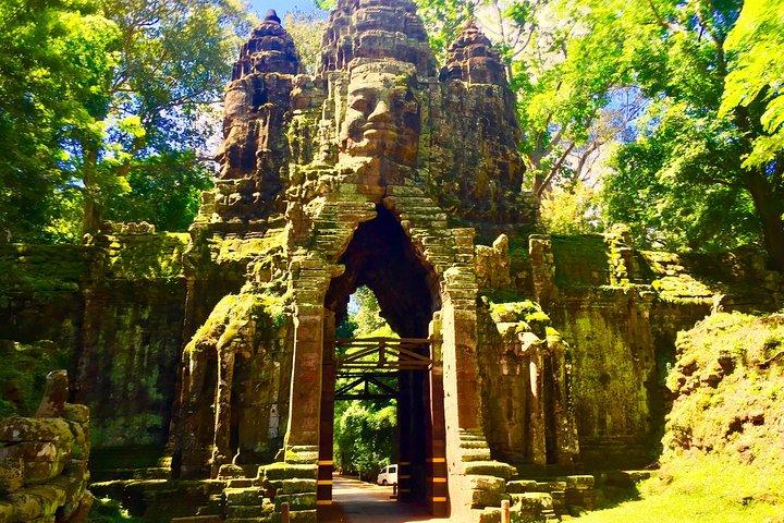 Private Angkor Wat Sunset Small tour
