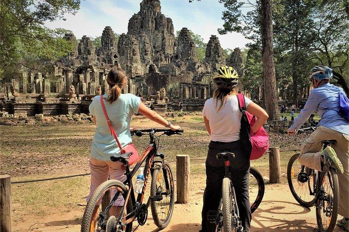 Excursión privada de 2 días a la puesta del sol de Angkor Wat