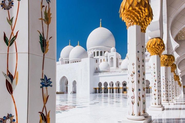 Abu Dhabi byrundtur og ørkensafari fra Dubai