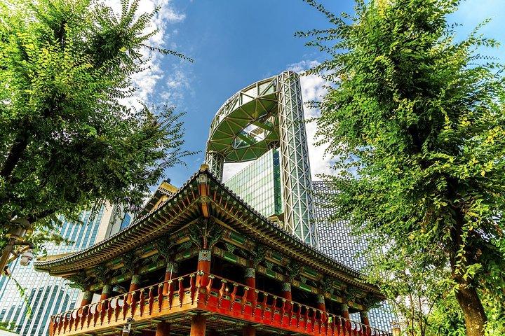 地元の人と一緒に歴史あるソウル、北村韓屋村を散策