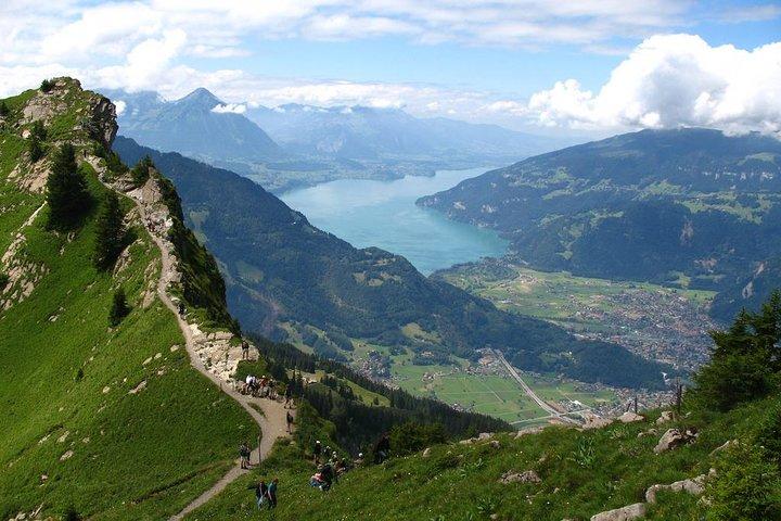 (KTG361) - ジュネーブからバスで行くインターラーケンの日帰り旅行