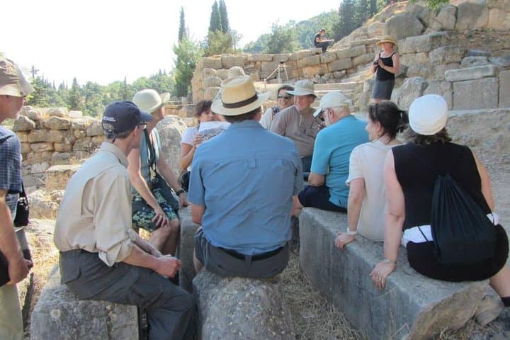 BEST PRIVATE TOUR TO DELPHI: Delphi Arachova Hosios Monastary
