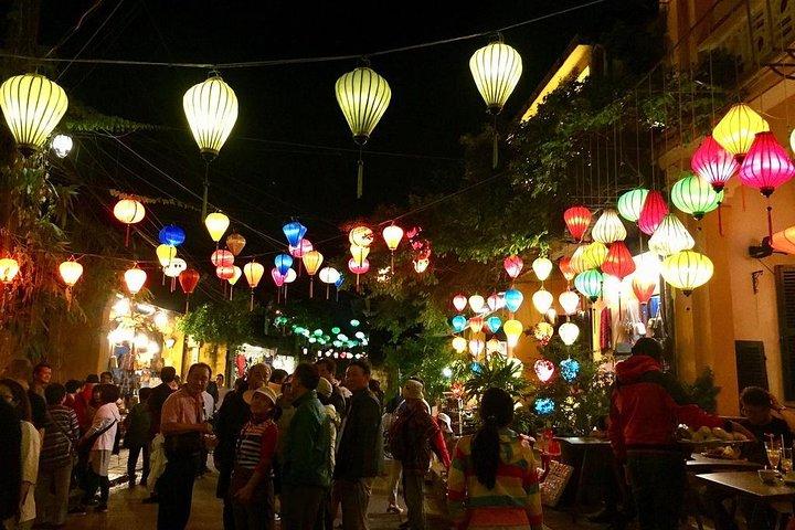 Hoi An-Rundgang mit Nachtmarkt, bunten Laternen, Bootsfahrt (PrivateTour)