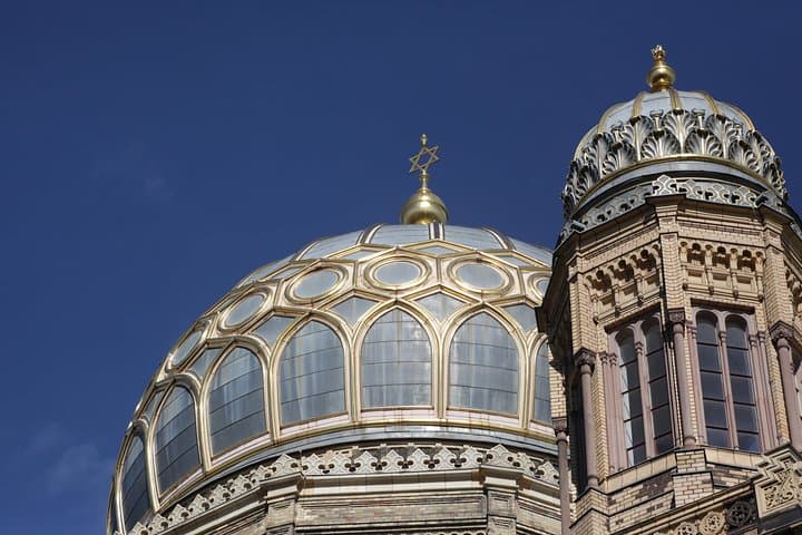Warnemuende Shore Excursion: Private Berlin Tour