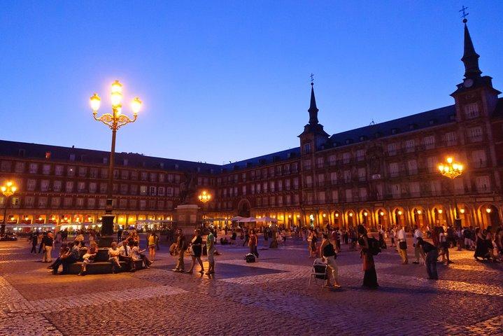 Madrid Private Night Walking Visite personnalisée avec Tapa et une boisson