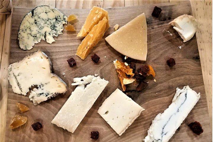 Tour privado de comida, tapas y vino por Madrid con menú personalizable Todo incluido