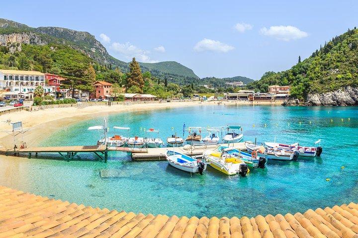 Tour privado: Paleokastritsa e Corfu Town