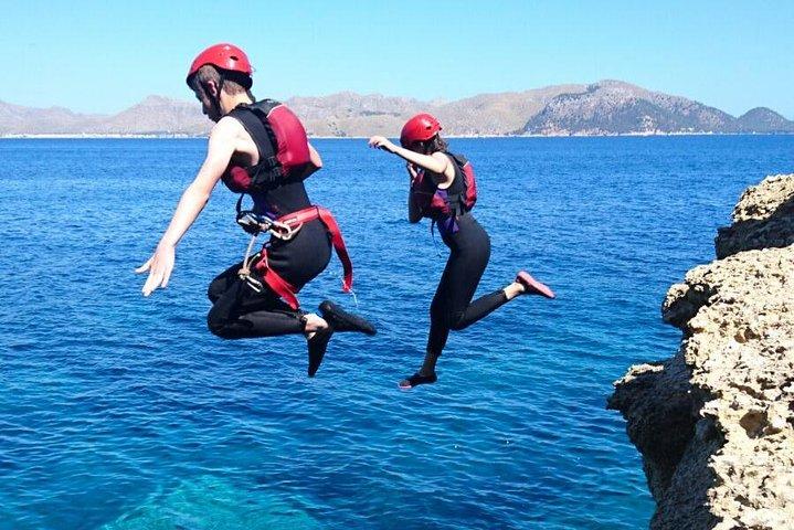 Coasteering nel sud di Maiorca con trasferimenti