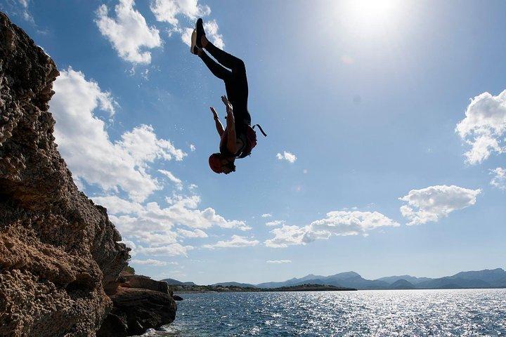 Coasteering nel sud di Maiorca con trasferimenti