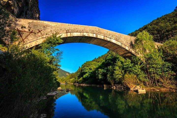 ニース：ヴェルドン渓谷とラベンダー畑ツアー