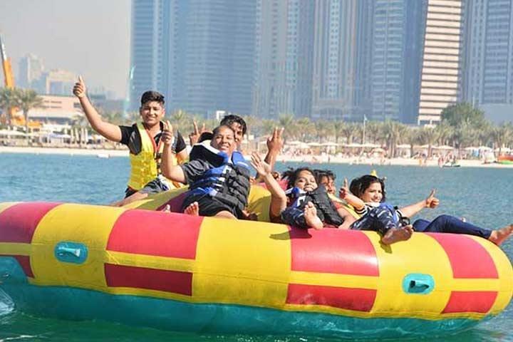 Machen Sie eine aufregende Schlauchbootfahrt in Dubai Marina