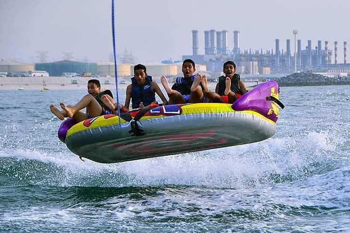 Machen Sie eine aufregende Schlauchbootfahrt in Dubai Marina