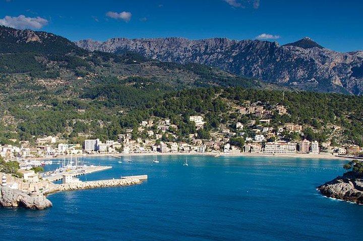 Tour completo di Maiorca in treno, tram e battello
