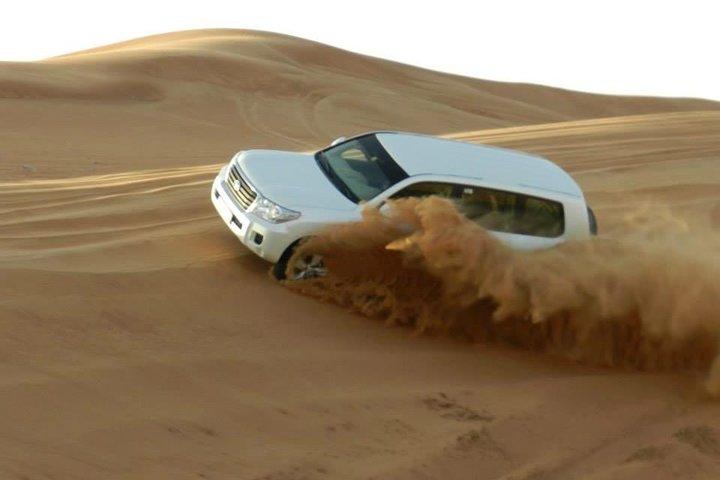 Private Morning 4x4 Dune Bashing avec promenade à dos de chameau