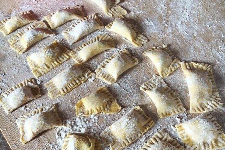 コルトーナの専用キッチンで料理体験教室