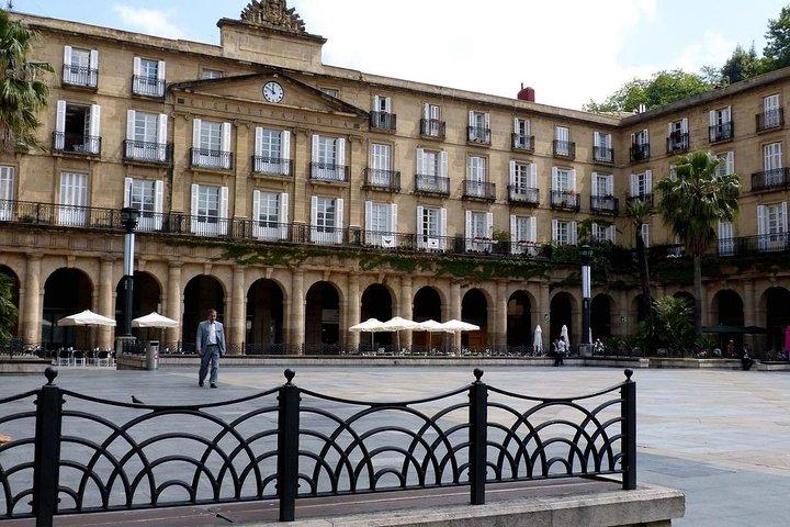 Visite privée à pied de 4 heures de Bilbao avec un guide local