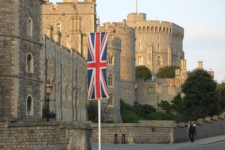 ロンドンとヒースローからウィンザー城を経由してサウサンプトンまでのクルーズターミナル