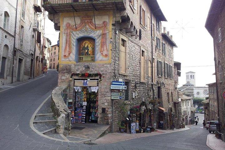 Assisi Volledige dag vanuit Rome Gourmet Lunch & Wine inbegrepen