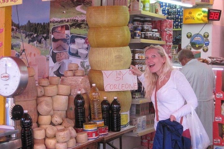 Marknadstur, traditionell matlagning och limoncelloklass
