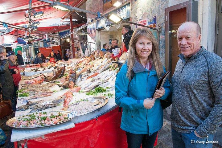 Marknadstur, traditionell matlagning och limoncelloklass