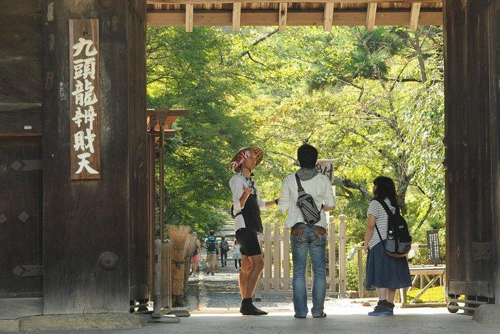 京都奥嵯峨野：人力車と徒歩ツアー