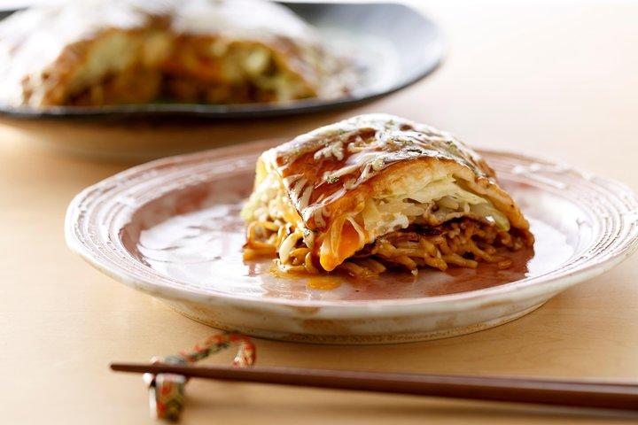 Okonomiyaki & Gyoza Cooking Class con visita al supermercato locale