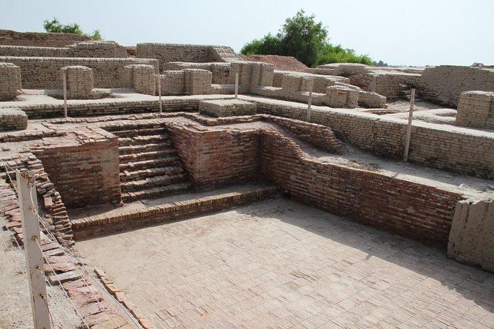 02 Nächte & 03 Tage Ahmedabad Tour mit Ausflug nach Lothal und Uthellya
