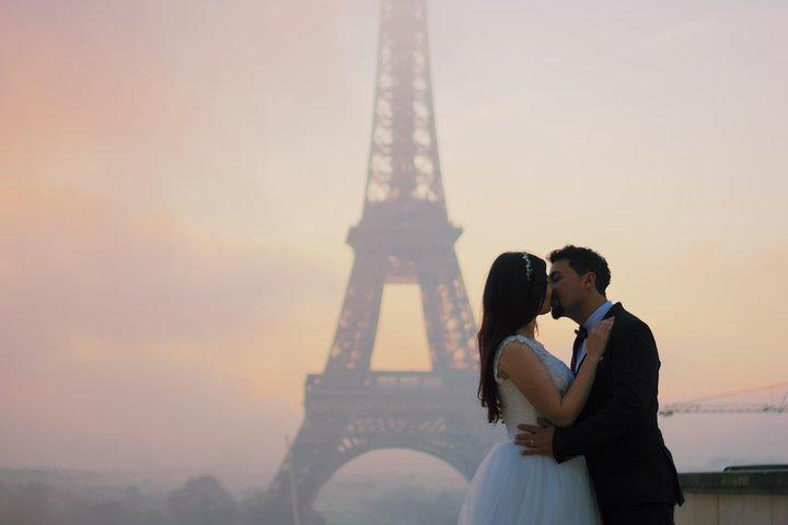 Paris Fotograf: Exklusiv fotografering med privat bil