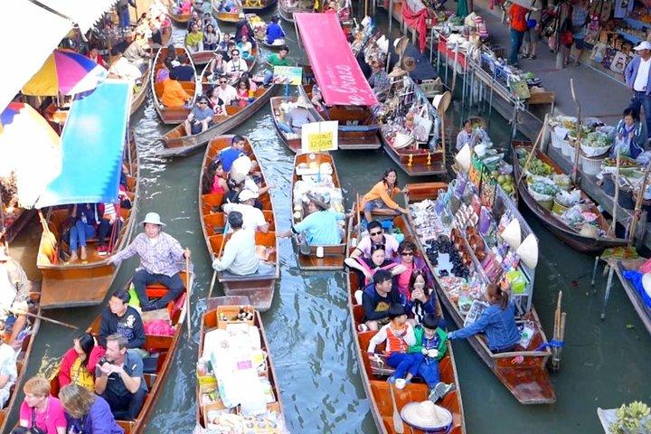 Explore o mercado flutuante da Tailândia com o Paddle Boat Adventure