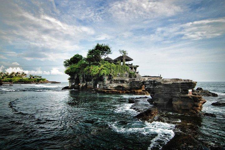 BaliからのTanah Lot Sunset＆Spaツアー