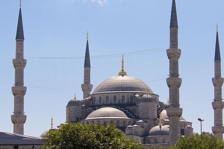 Morning Istanbul: Half-Day Tour with Blue Mosque, Hagia Sophia, Hippodrome and Grand Bazaar