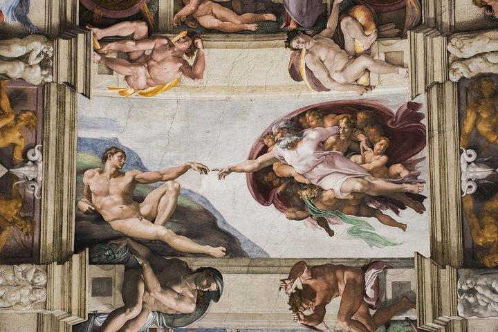 Skip the Line Tour: Vatican Museum + Sistine Chapel with Guide