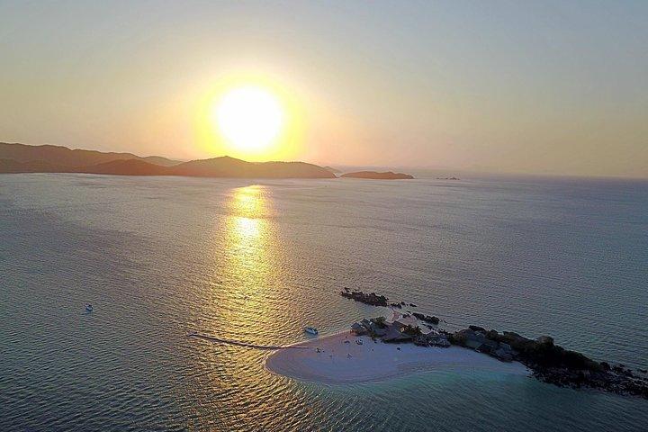 Exclusivo Pequeno Grupo Saída do Sol ou Excursão de um dia nas Ilhas Phi Phi